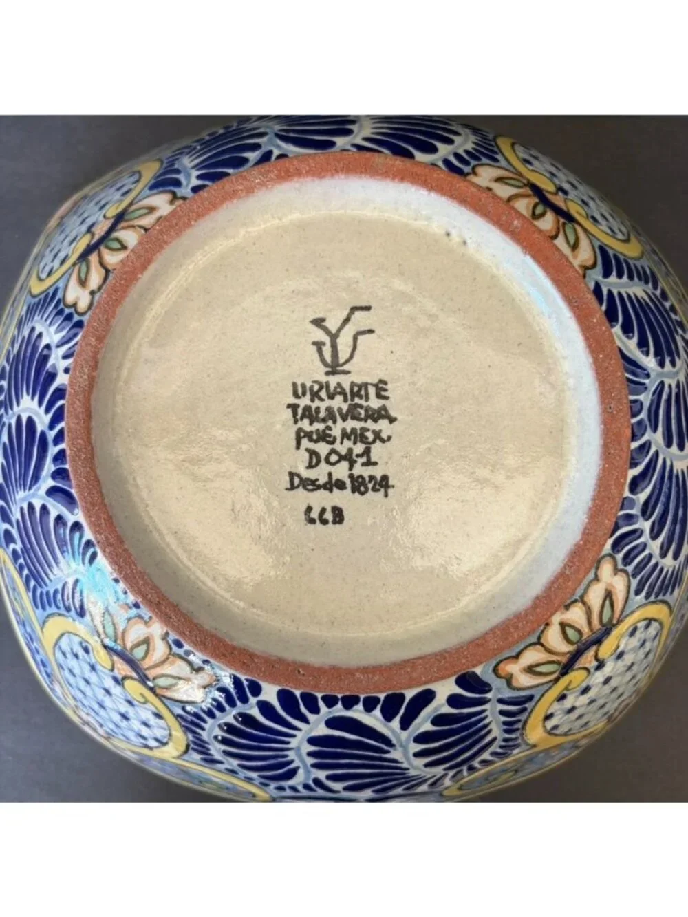 Uriarte Talavera handcrafted painted